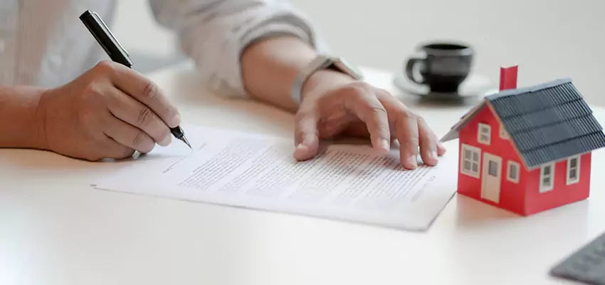 How We Calculate Your Sell House in Foreclosure Offer in Lynbrook, New York?